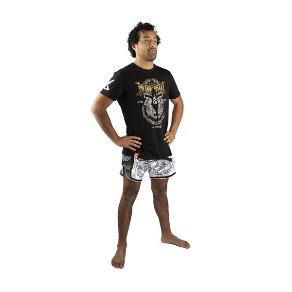 8 Weapons Muay Thai T Shirts 8 Weapons T-Shirt Sak Yant Tigers Black