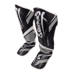 8 Weapons Shin Guards 8 Weapons Shin Guards Shift Black-White