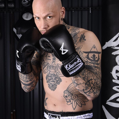8 Weapons Boxing Gloves 8 Weapons Boxing Gloves Pure Black-White