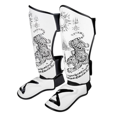 8 Weapons Combo 8 Weapons Sak Yant Tigers White Gloves + Shin Guard Combo