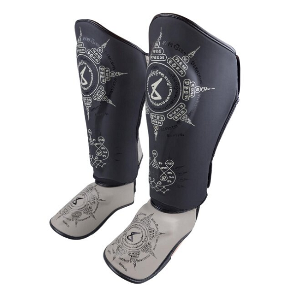 8 Weapons Shin Guards 8 Weapons Shin Guards 8 Ways Yant Black-Sand