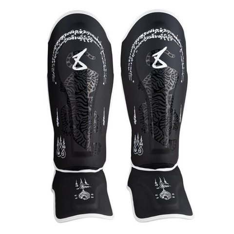 8 Weapons Shin Guards 8 Weapons Shin Guards Shift Black-White