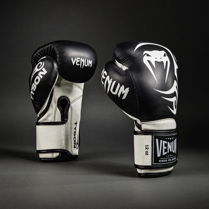 Venum Boxing Gloves 8oz Venum Giant 2.0 Mike Tyson Pro Boxing Gloves - Deep Black/Optical White