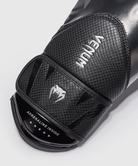 Venum Boxing Gloves Venum Challenger 4.0 Scales Boxing Gloves - Black