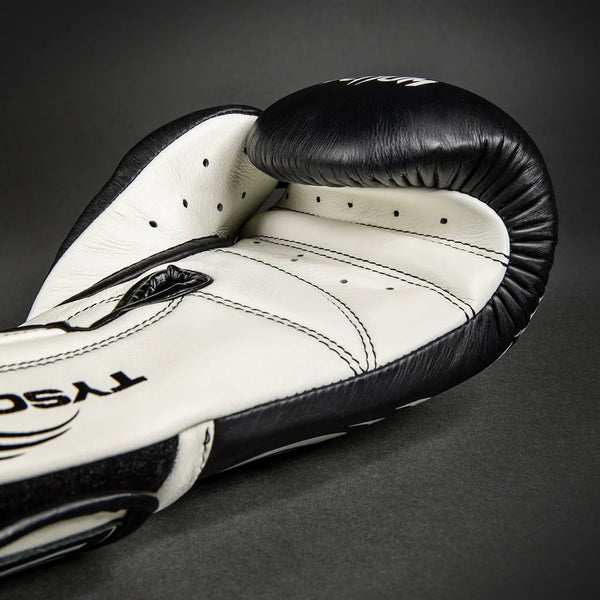 Venum Boxing Gloves Venum Giant 2.0 Mike Tyson Pro Boxing Gloves - Deep Black/Optical White