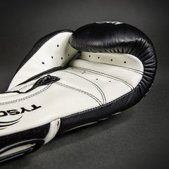 Venum Boxing Gloves Venum Giant 2.0 Mike Tyson Pro Boxing Gloves - Deep Black/Optical White