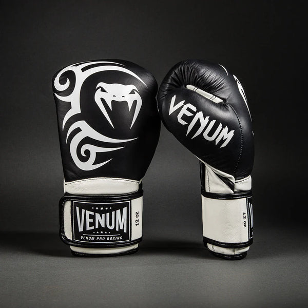 Venum Boxing Gloves Venum Giant 2.0 Mike Tyson Pro Boxing Gloves - Deep Black/Optical White