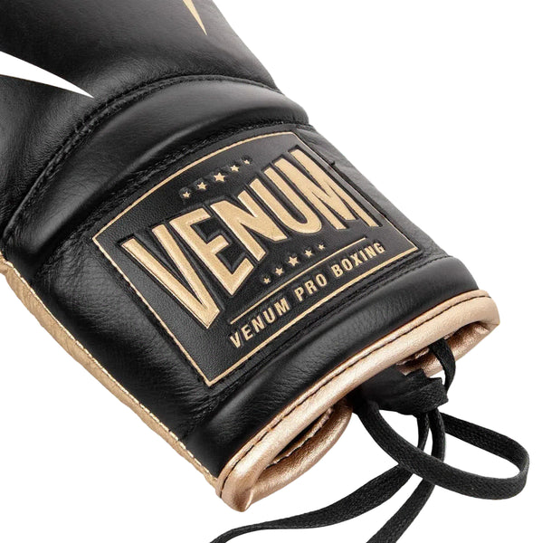 Venum Boxing Gloves Venum Giant 2.0 Pro Boxing Gloves Lace Up - Black/Gold