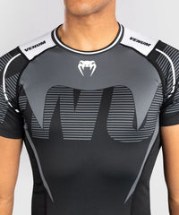 Venum Shortsleeve Rash Guard Venum Adrenaline Short Sleeve Rashguard - Black/Silver Grey