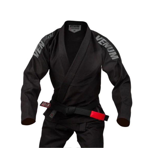 The jacket of Venum Contender Evo’s BJJ kimono is made from a Pearl Wave...